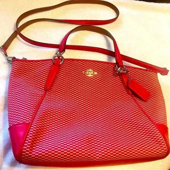Coach Handbags - New never used coach Kelsey saddle crossbody bag (red)